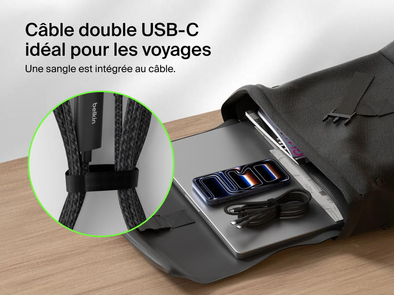 Image du c&acirc;ble &agrave; gaine tress&eacute;e Belkin BoostCharge&nbsp;Pro USB-C vers double USB-C dot&eacute; d'une sangle pour ranger facilement l'accessoire et l'emporter partout, pour une recharge de 140&nbsp;W pratique en d&eacute;placement.